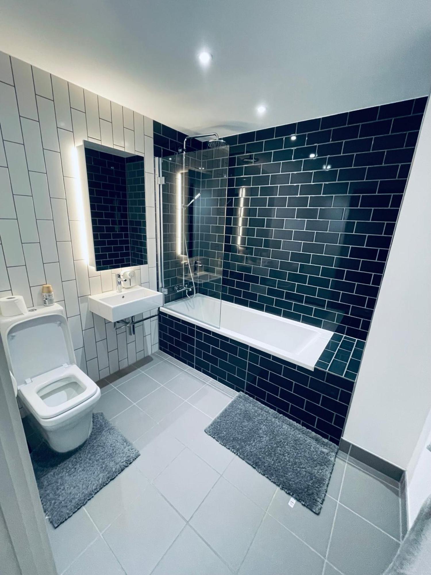 Ds Rentals - Entire 1 Bedroom Apartment 런던 외부 사진