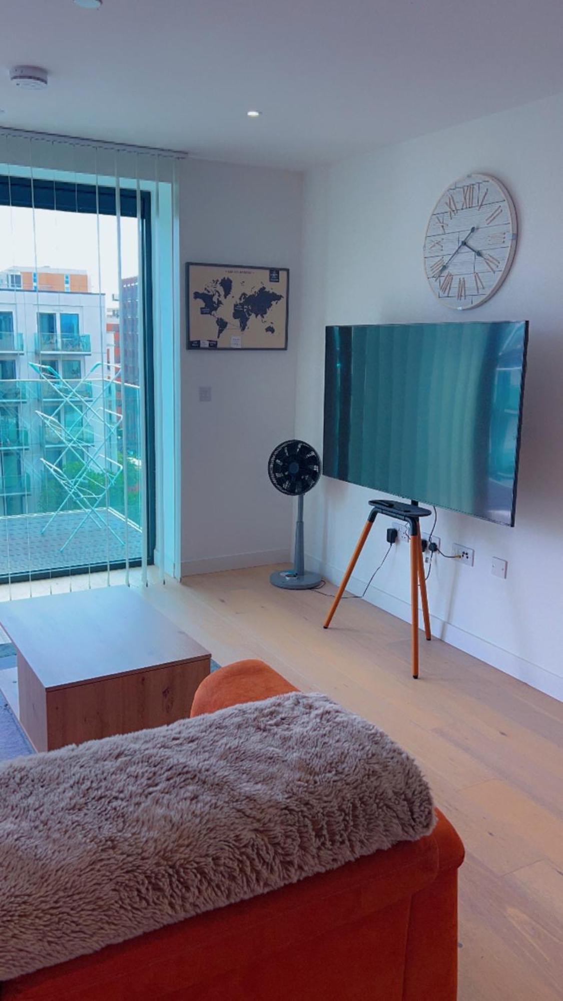 Ds Rentals - Entire 1 Bedroom Apartment 런던 외부 사진